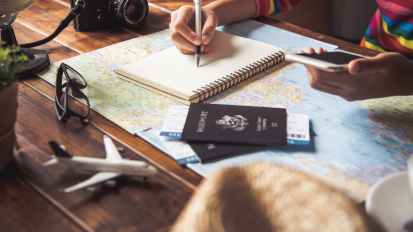 Travel planning guided between data and decisions using technology with Leonardo Rocha de Almeida.